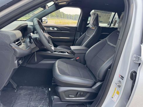 New 2026 Ford Explorer Tremor AWD/4WD image 12