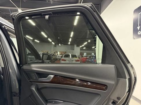 Used 2019 Audi Q5 3.0T Premium Plus w/ Premium Plus Package AWD/4WD image 31