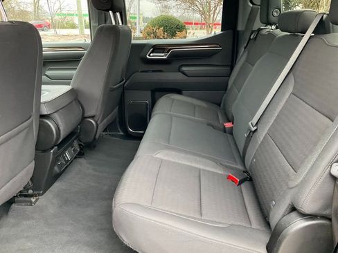 Used 2025 Chevrolet Silverado 1500 LT image 15