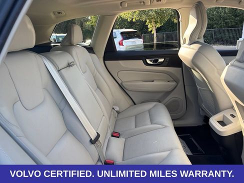Certified 2024 Volvo XC60 B5 Plus w/ Protection Package Premier AWD/4WD image 11