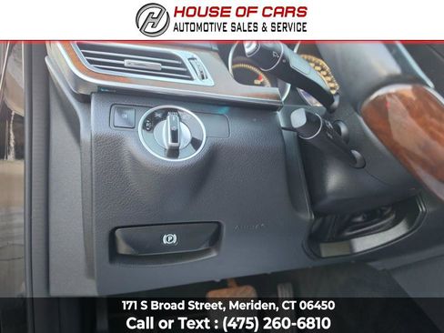 Used 2014 Mercedes-Benz E 350 4MATIC Sedan image 29