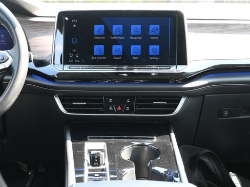 Used 2024 Volkswagen Atlas SEL image 30