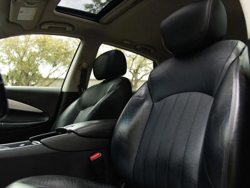 Used 2017 INFINITI QX50 2WD image 18