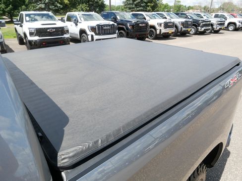 Used 2021 Chevrolet Silverado 1500 RST AWD/4WD image 35