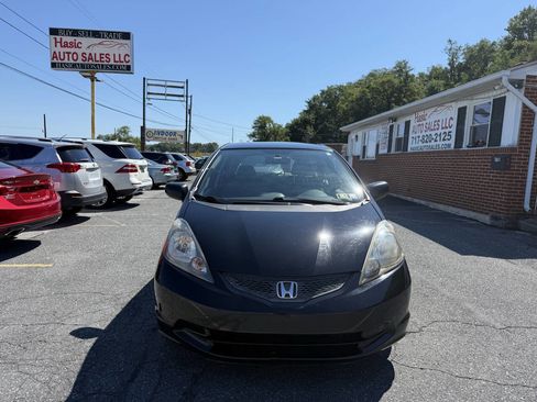Used 2011 Honda Fit image 2