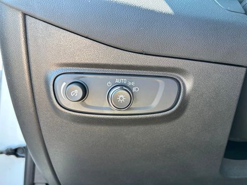 Used 2023 Chevrolet Equinox LT w/ LPO, Floor Liner Package AWD/4WD image 21