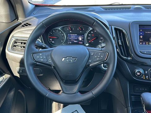Used 2023 Chevrolet Equinox RS AWD/4WD image 18