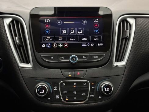 Used 2024 Chevrolet Malibu LT image 22