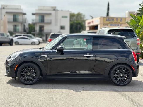 Used 2019 MINI Cooper 2-Door Hardtop FWD image 11
