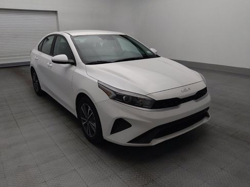 Used 2024 Kia Forte LXS FWD image 13