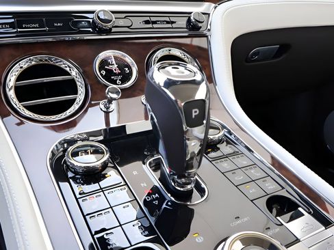 New 2026 Bentley Continental GTC AWD/4WD image 31