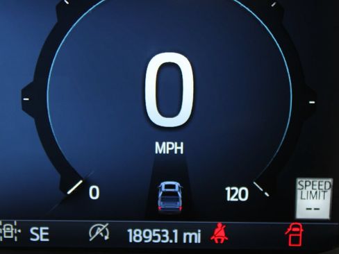 Used 2024 Ford F150 XLT w/ Equipment Group 302A MID AWD/4WD image 19