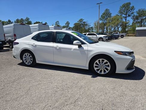 Used 2023 Toyota Camry LE image 2
