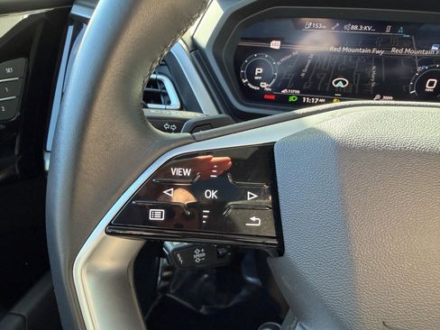 Used 2023 Audi Q4 e-tron Premium Plus w/ Premium Plus image 29