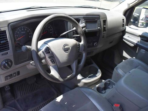 Used 2019 Nissan NV 3500 SL w/ Navigation Package RWD image 11
