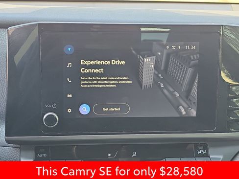 Used 2025 Toyota Camry SE w/ Convenience Package image 27