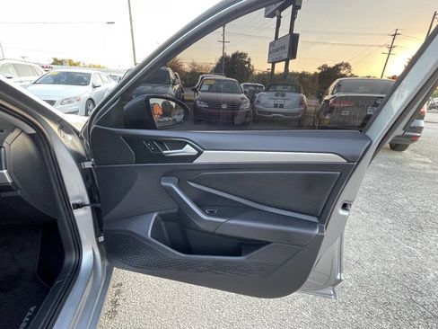 Used 2020 Volkswagen Jetta S w/ Driver Assistance Package image 27