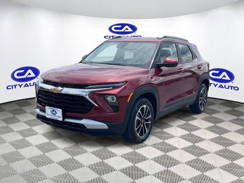 Used 2024 Chevrolet TrailBlazer LT FWD image 8