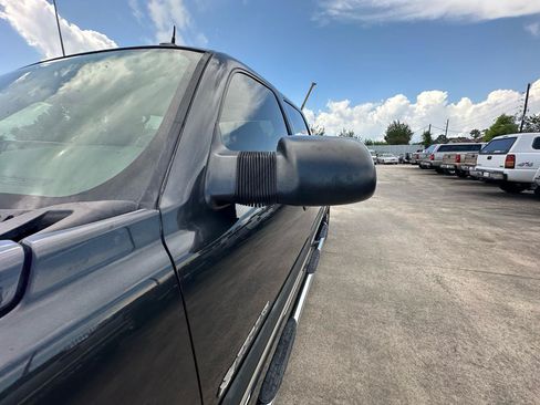 Used 2004 Chevrolet Silverado 2500 LT w/ Skid Plate Package AWD/4WD image 19