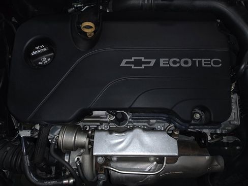 Used 2017 Chevrolet Cruze LS image 30