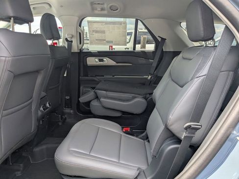 New 2026 Ford Explorer Active w/ Active Comfort Package RWD image 13