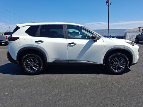 Used 2023 Nissan Rogue S AWD/4WD image 7