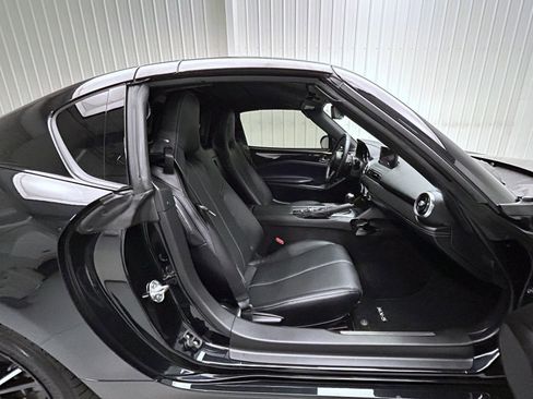 Used 2024 MAZDA MX-5 Miata RF Grand Touring RWD image 15