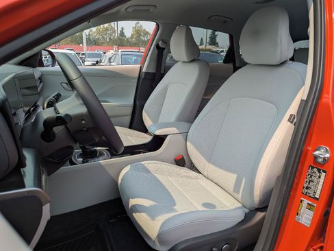 Used 2025 Hyundai Kona SEL AWD/4WD image 23