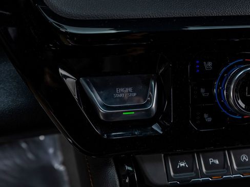 Used 2026 GMC Sierra 1500 AT4 w/ Technology Package image 23