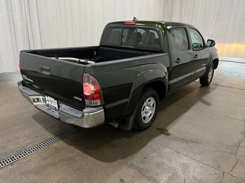 Used 2014 Toyota Tacoma 2WD Double Cab w/ SR5 Package image 4