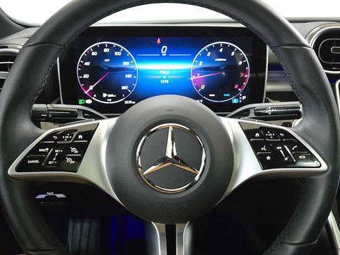 Used 2025 Mercedes-Benz C 300 4MATIC Sedan image 29