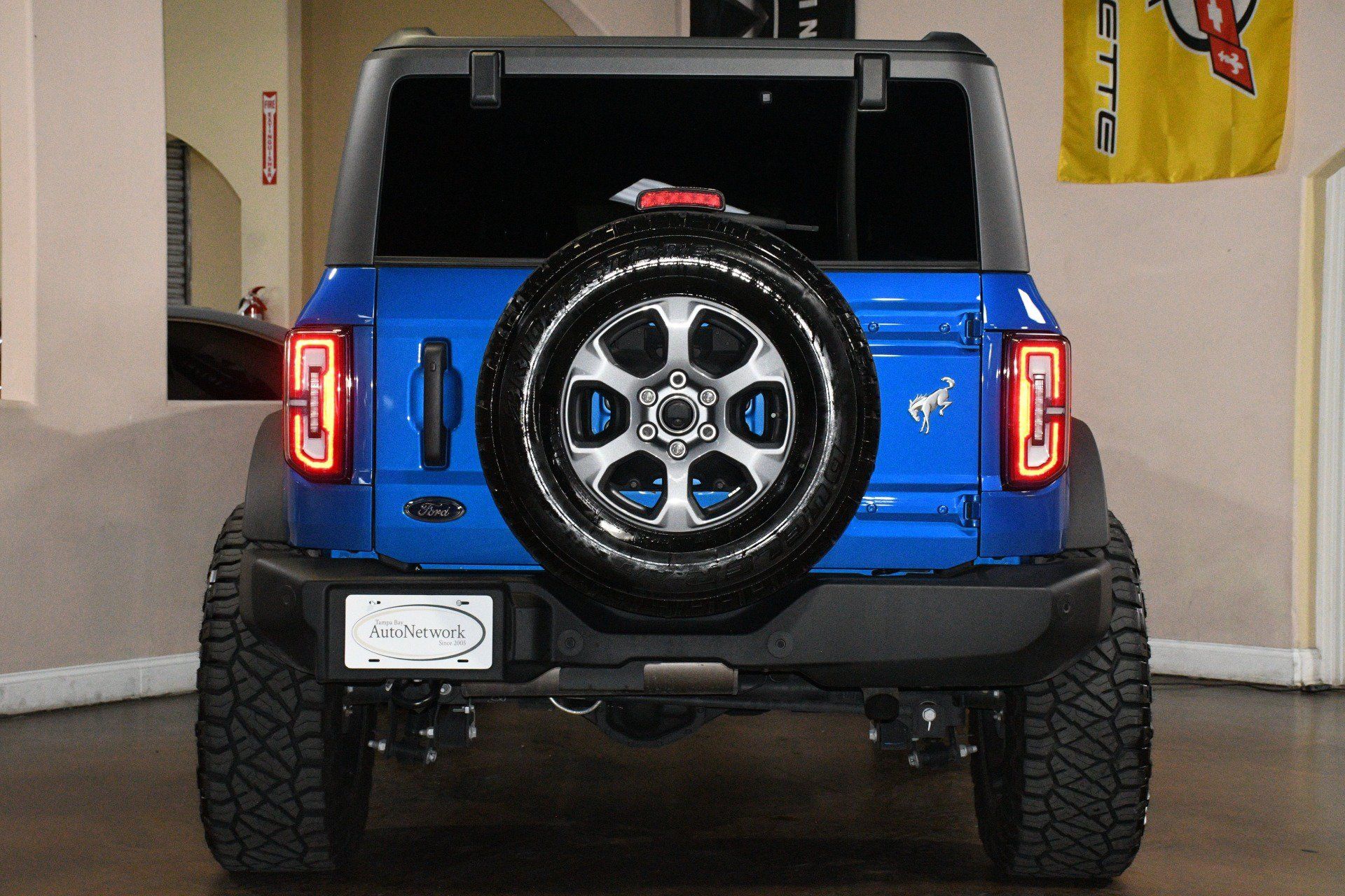 Used 2024 Ford Bronco Big Bend AWD/4WD image 2