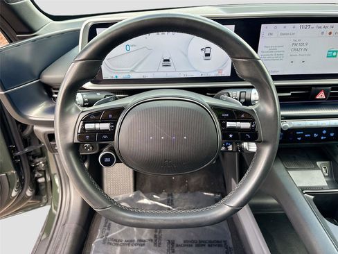 Used 2023 Hyundai Ioniq 6 SEL image 11