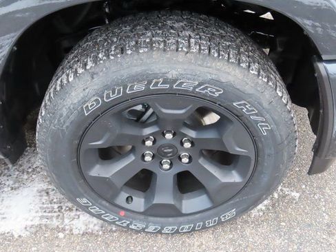 New 2026 RAM 1500 Big Horn AWD/4WD image 14