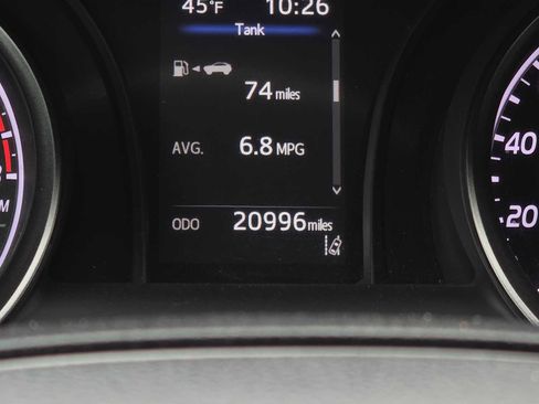 Certified 2022 Toyota Camry SE image 29