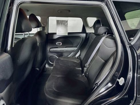 Used 2016 Kia Soul FWD image 18