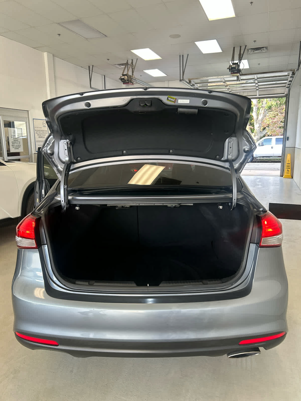 Used 2018 Kia Forte S FWD image 14