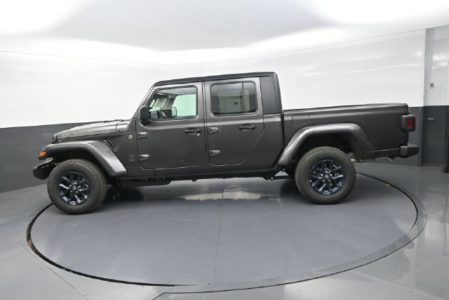 New 2026 Jeep Gladiator Sport AWD/4WD image 5