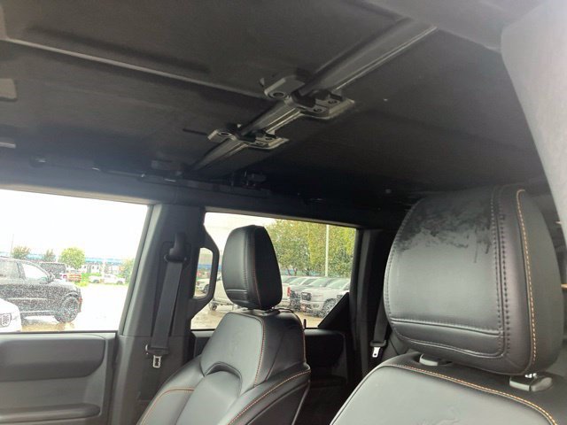 Used 2024 Ford Bronco Badlands AWD/4WD image 15