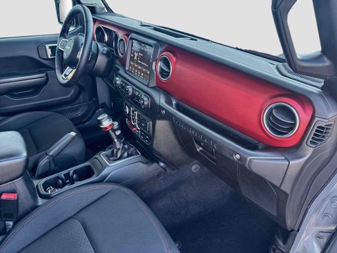 Used 2019 Jeep Wrangler Unlimited Rubicon AWD/4WD image 29