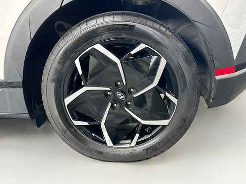 Used 2024 Hyundai Ioniq 5 SEL image 11