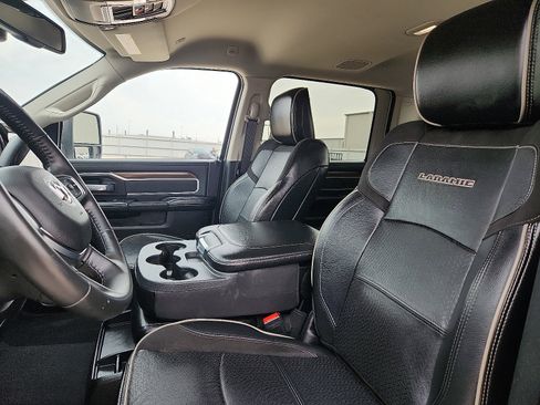 Used 2024 RAM 2500 Laramie image 13