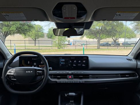 Used 2025 Kia K4 LXS image 35