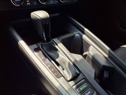 Used 2025 Honda Accord LX image 19