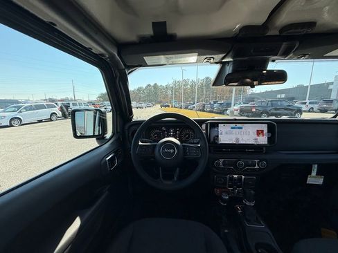 New 2026 Jeep Gladiator Rubicon image 13