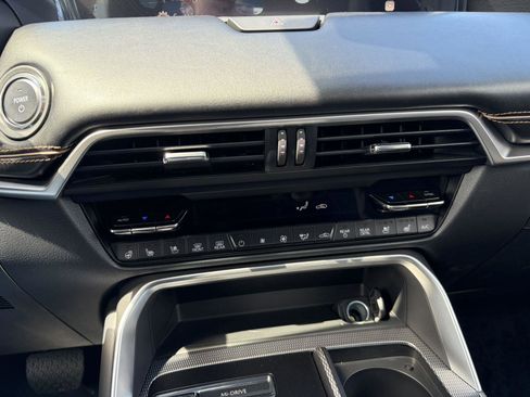 New 2026 MAZDA CX-90 Plug-In Hybrid w/ Premium Plus AWD/4WD image 36