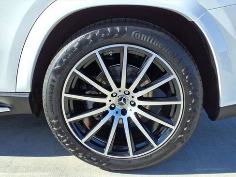 Certified 2023 Mercedes-Benz GLS 450 4MATIC image 24