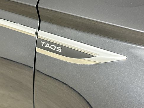 Used 2022 Volkswagen Taos SEL AWD/4WD image 9