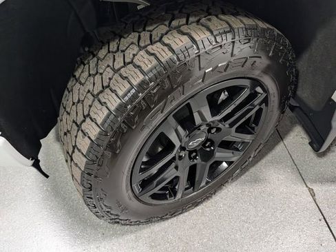 Used 2026 Chevrolet Silverado 1500 RST w/ Z71 Off-Road Package image 13