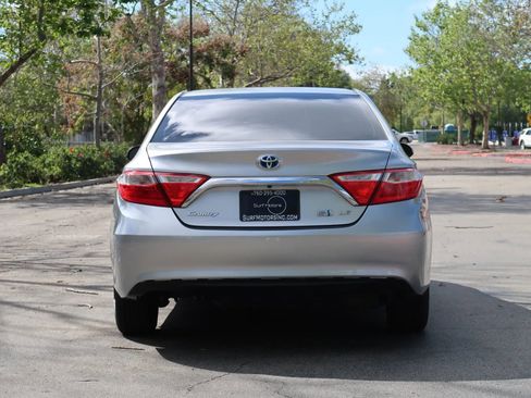 Used 2016 Toyota Camry LE FWD image 5